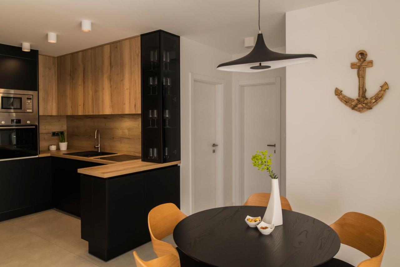 Villa Magna Luxury Apartments Murter Bagian luar foto