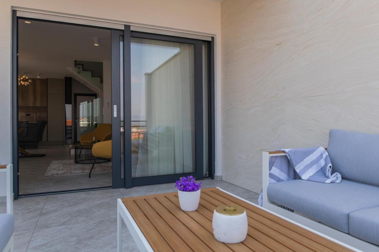 Villa Magna Luxury Apartments Murter Bagian luar foto
