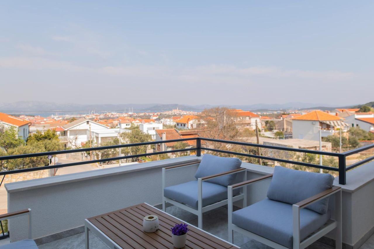 Villa Magna Luxury Apartments Murter Bagian luar foto