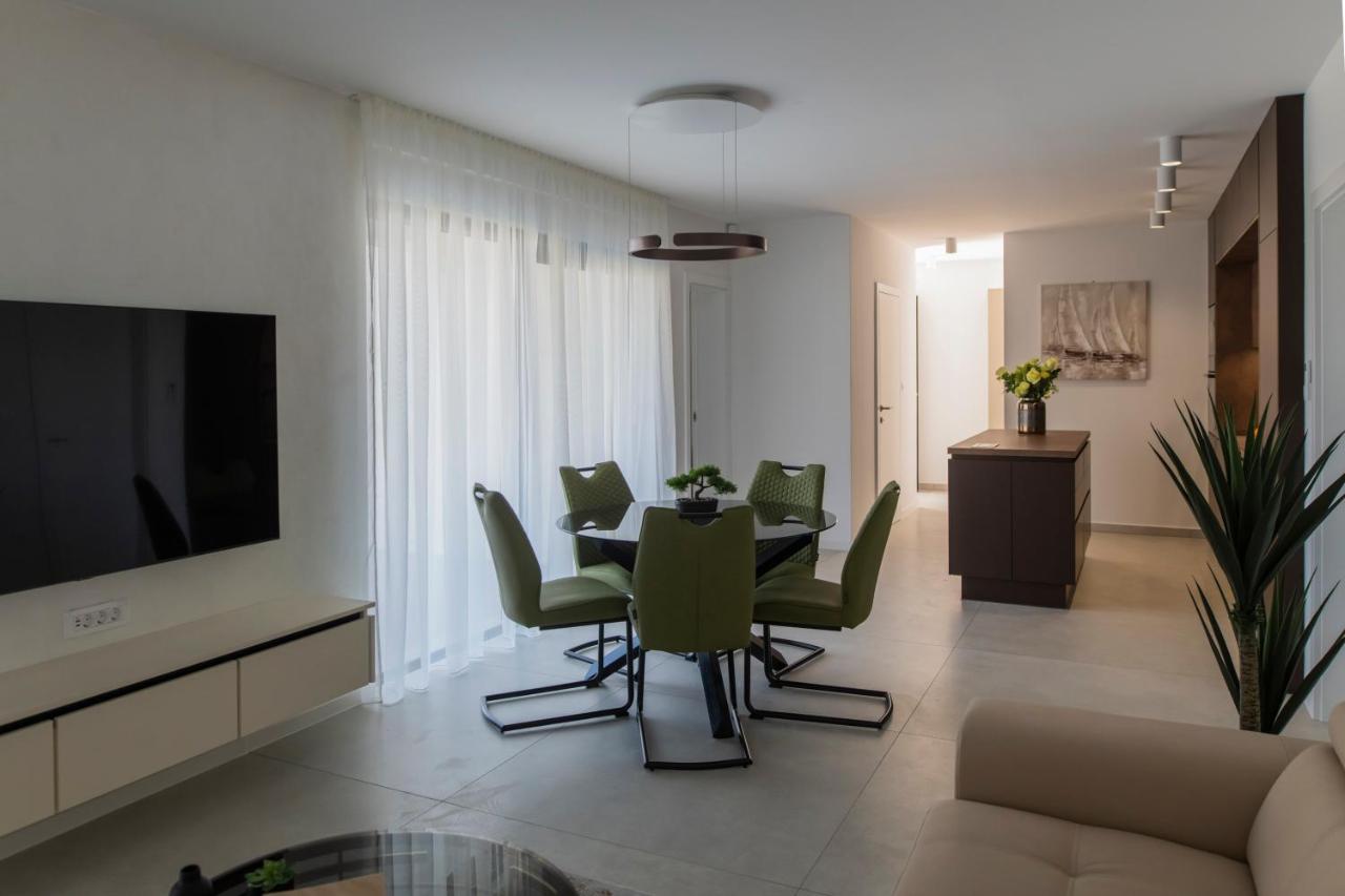 Villa Magna Luxury Apartments Murter Bagian luar foto