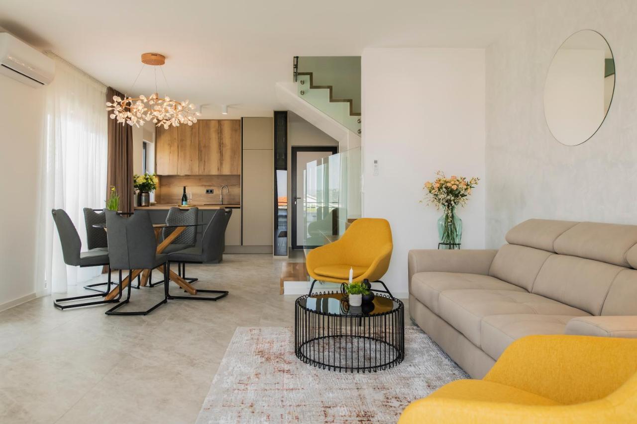 Villa Magna Luxury Apartments Murter Bagian luar foto