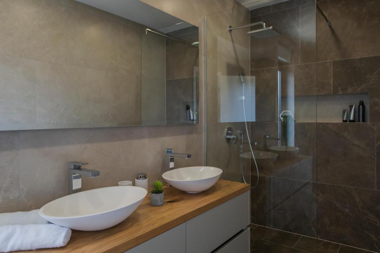 Villa Magna Luxury Apartments Murter Bagian luar foto