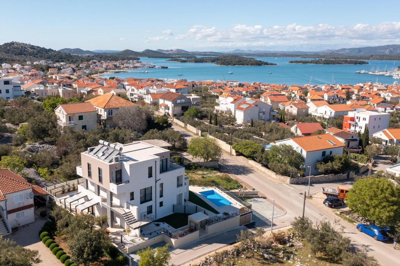 Villa Magna Luxury Apartments Murter Bagian luar foto