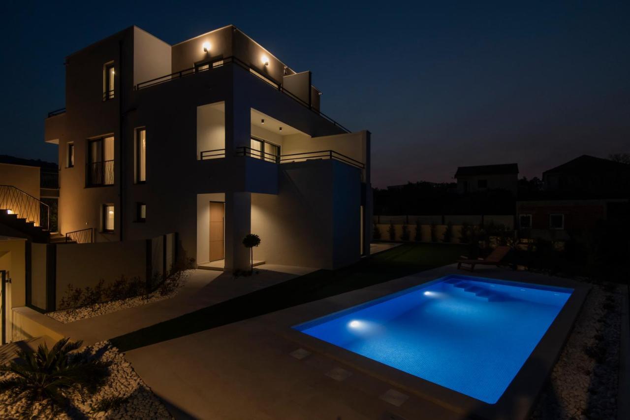 Villa Magna Luxury Apartments Murter Bagian luar foto